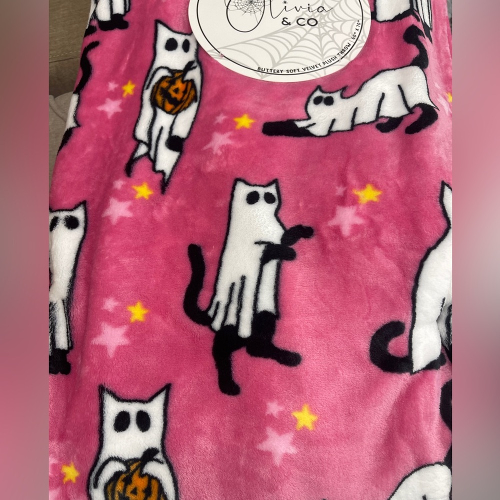 Pink Halloween Ghost Cats Black Cats with Pumpkins Fall Plush Blanket 60x70 NWT